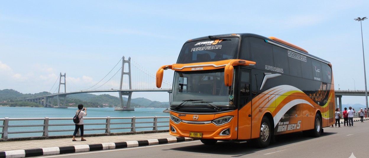 BUS PARIWISATA